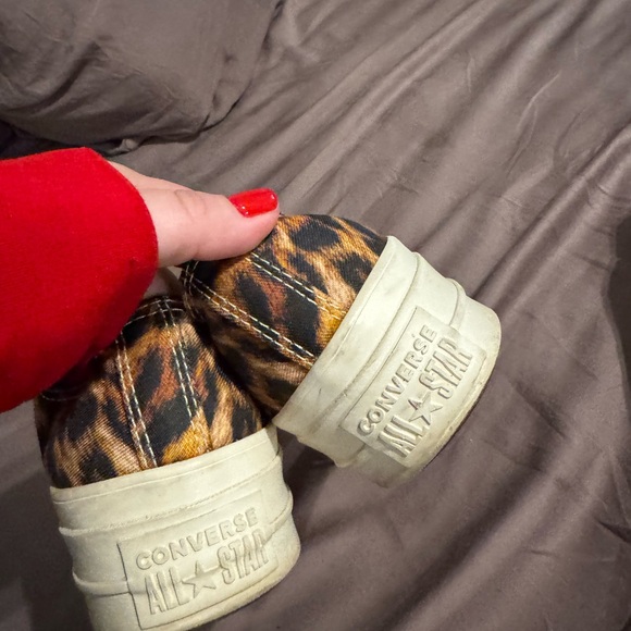 Converse Leopard Print Women's Sneakers - Picture 2 of 4